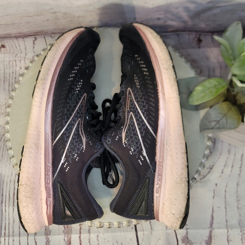 Brooks Glycerin 19 1203431B074
Women's Black and Pink Running Shoes Size 8.5B - Picture 7 of 13